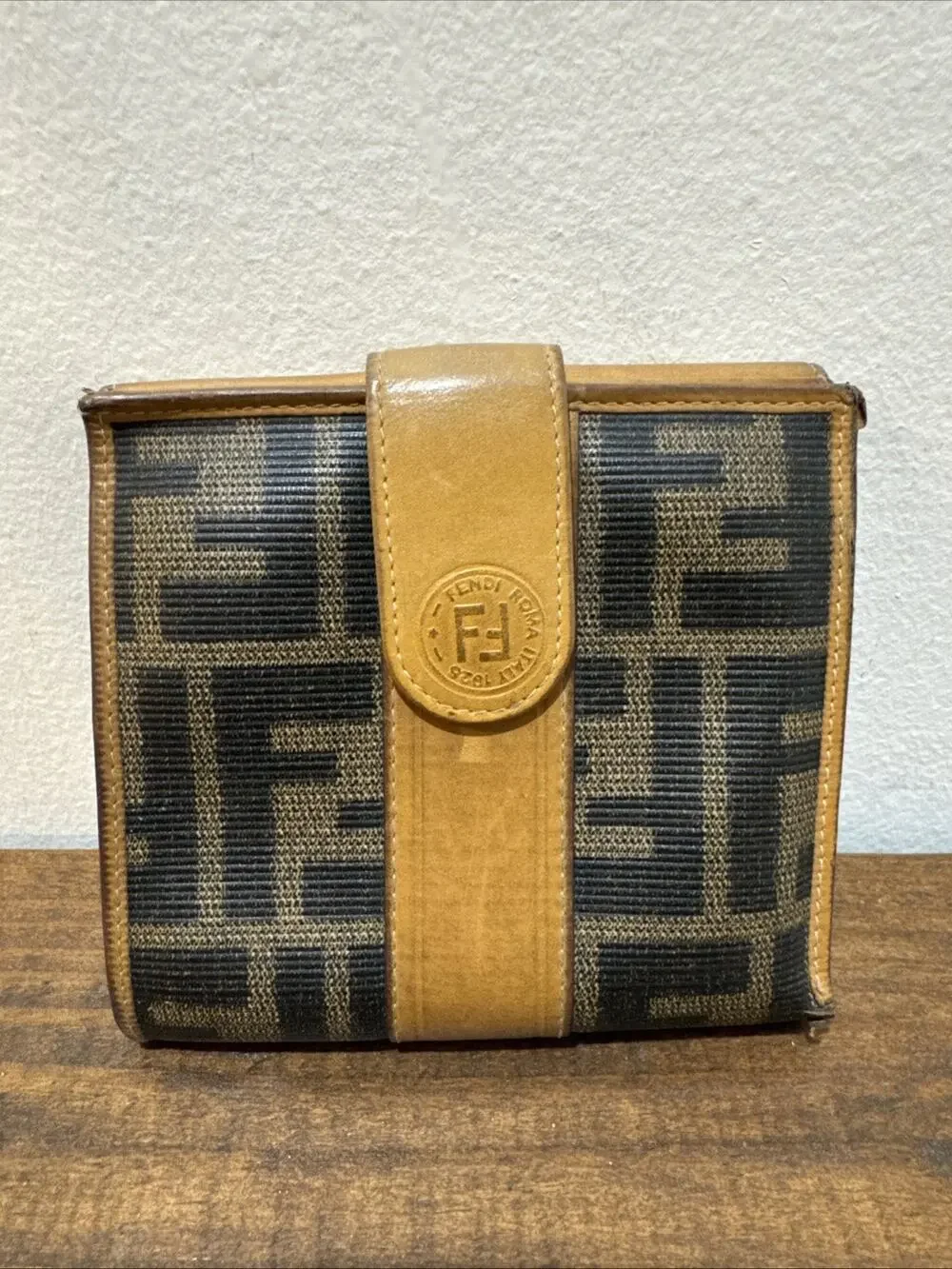 FENDI VINTAGE ZUCCA FF CANVAS LEATHER WALLET BIFOLD COIN CARD ITALY BROWN